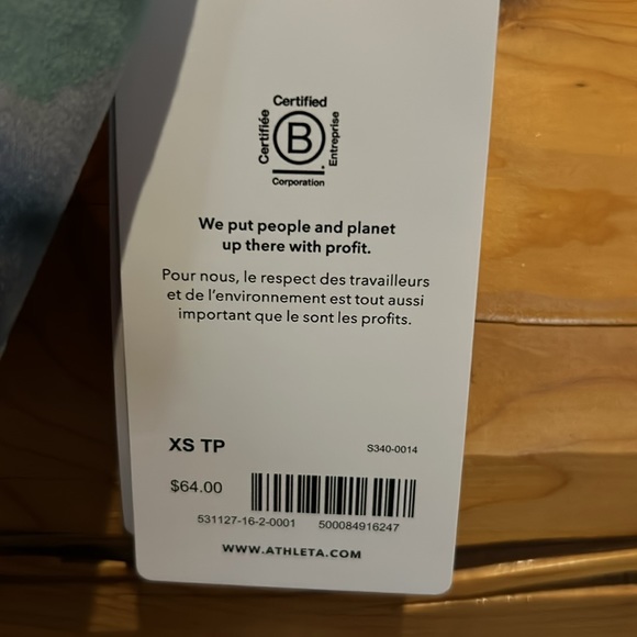 Athleta NWT Conscious Crop Printed A-C Bra Size XS in  Blue/Green Tie Dye - Picture 7 of 12